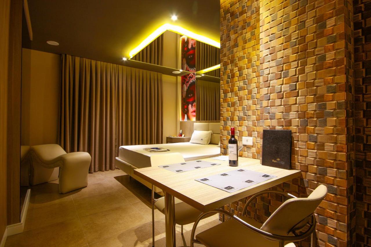 Motel Golf (Adults Only) โอซาสโก ภายนอก รูปภาพ